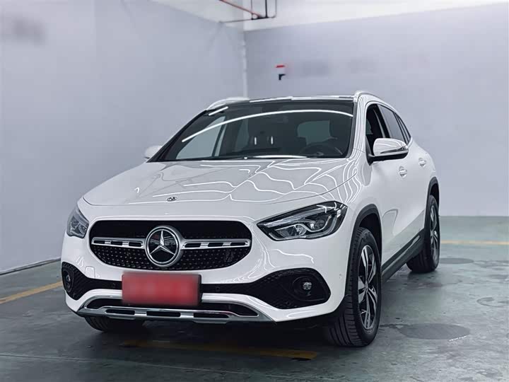 Фото 1 - Mercedes-Benz GLA-Class