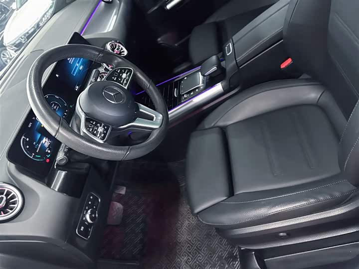 Фото 15 - Mercedes-Benz GLA-Class