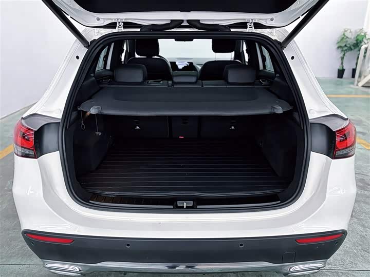 Фото 17 - Mercedes-Benz GLA-Class