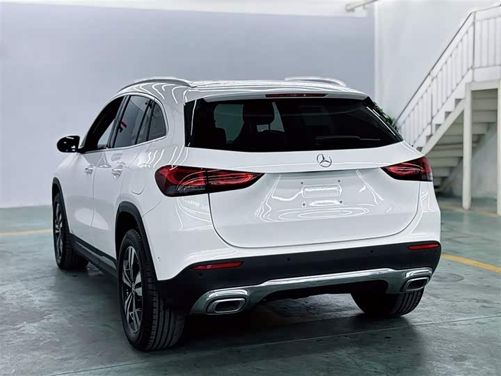 Фото 7 - Mercedes-Benz GLA-Class