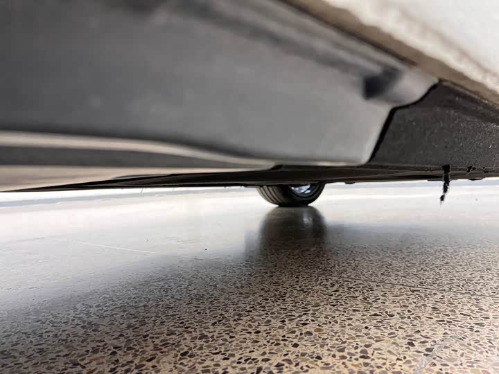 Фото 37 - Audi A4L