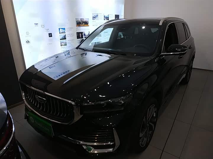 Фото 3 - Geely Monjaro