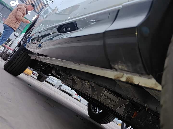 Фото 21 - Roewe RX5 Hybrid