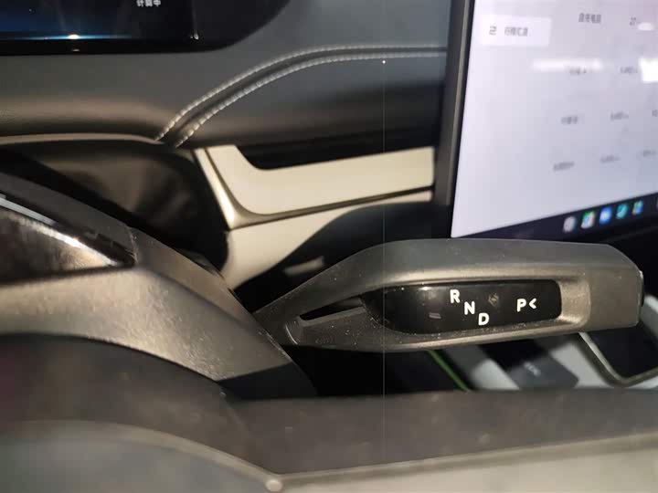 Фото 14 - Xiaomi SU7