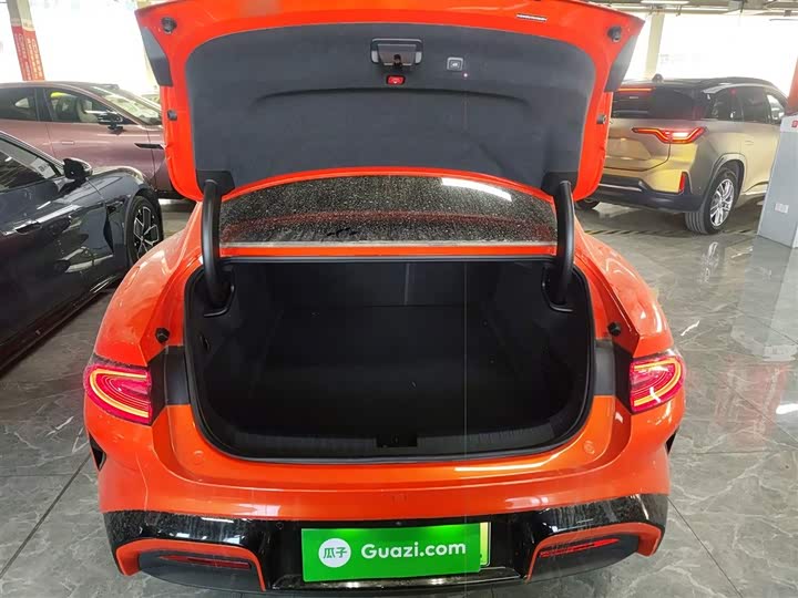 Фото 19 - Xiaomi SU7