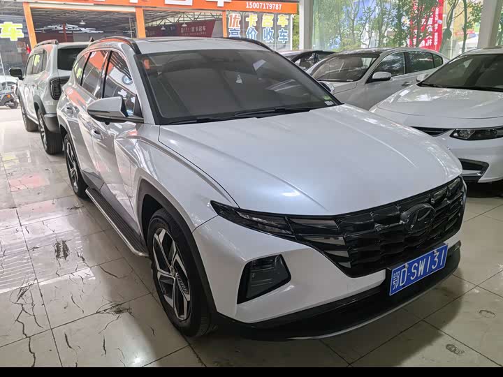 Фото 3 - Hyundai Tucson L