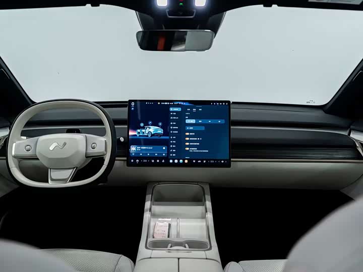 Фото 12 - Nio Onvo L60