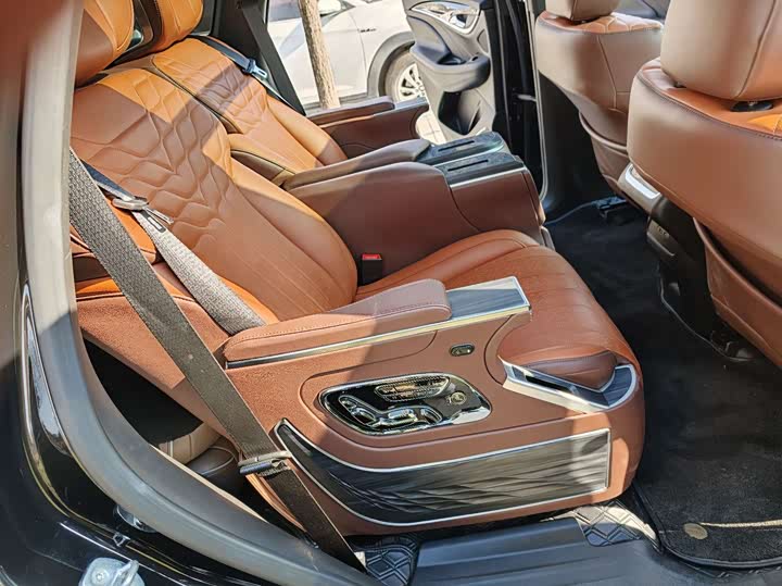 Фото 24 - Buick Enclave