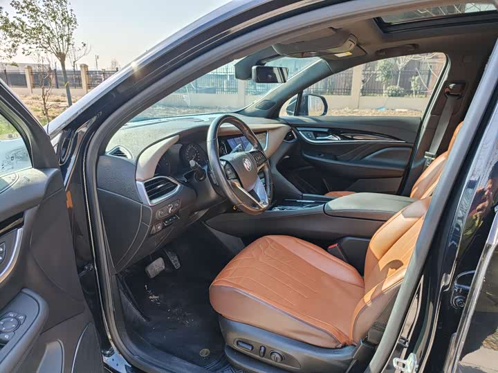 Фото 9 - Buick Enclave