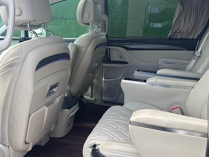 Фото 5 - Buick GL8 ES