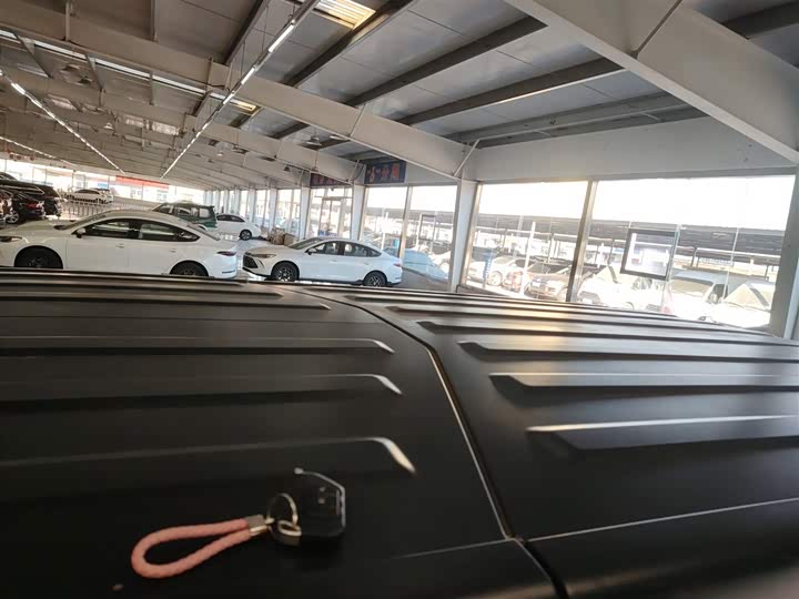 Фото 27 - Jeep Wrangler Hybrid