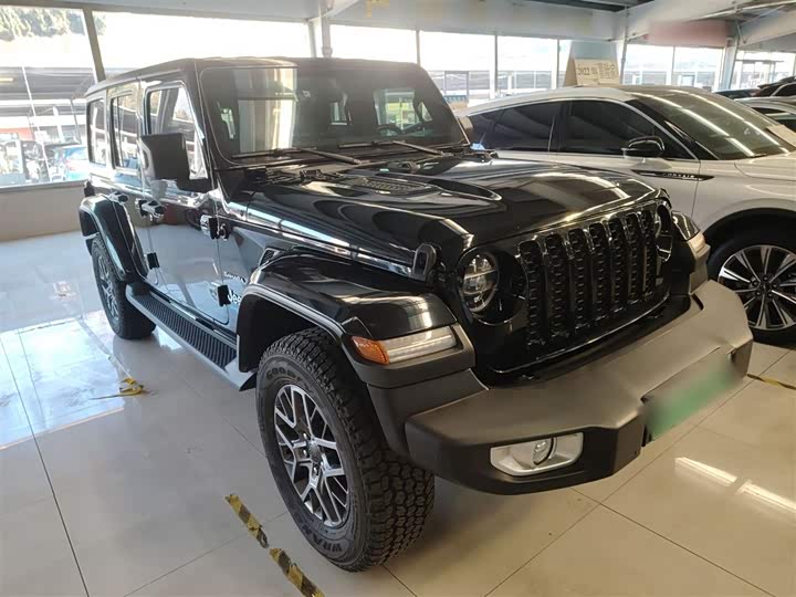 Фото 4 - Jeep Wrangler Hybrid