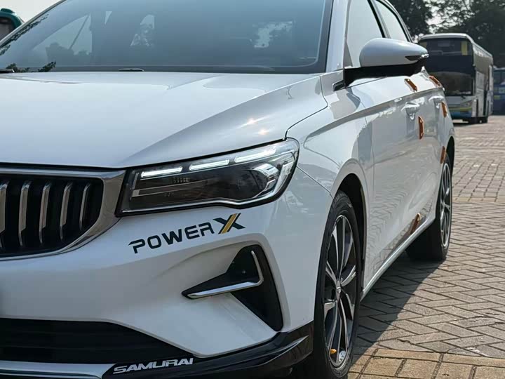 Фото 8 - Geely Emgrand