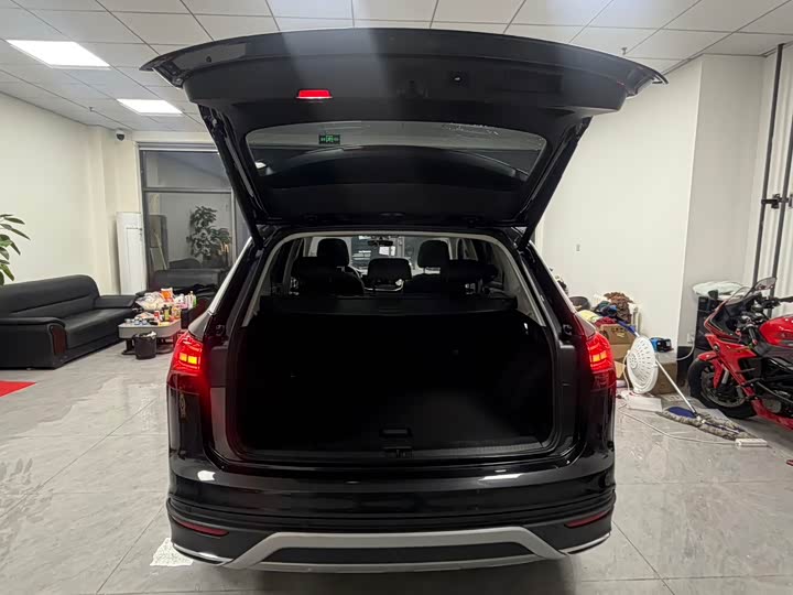 Фото 22 - Volkswagen Tayron