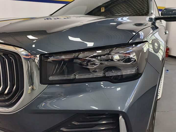 Фото 5 - Geely Monjaro