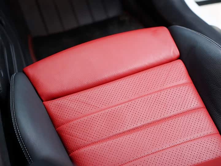 Фото 46 - Mercedes-Benz E-Class