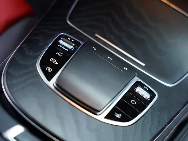 Фото 50 - Mercedes-Benz E-Class