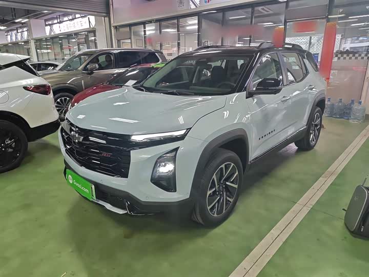 Фото 2 - Chevrolet Equinox Plus