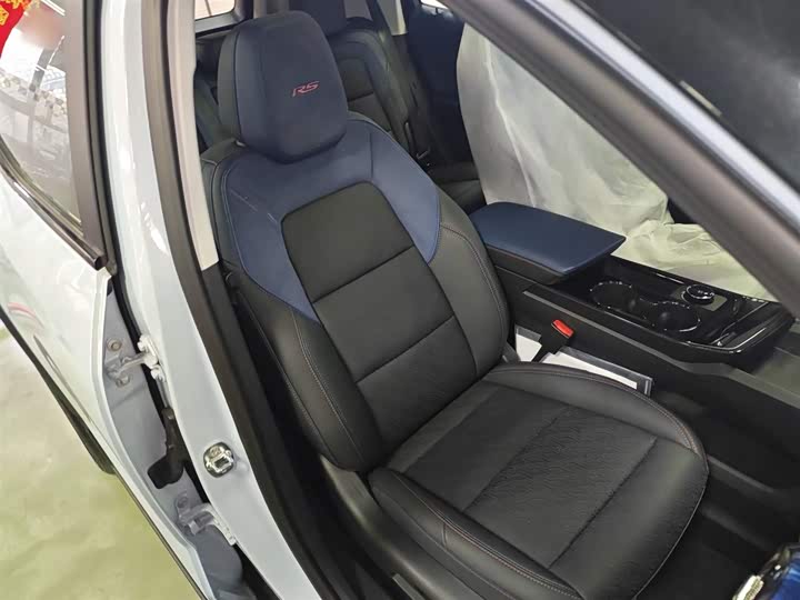 Фото 25 - Chevrolet Equinox Plus