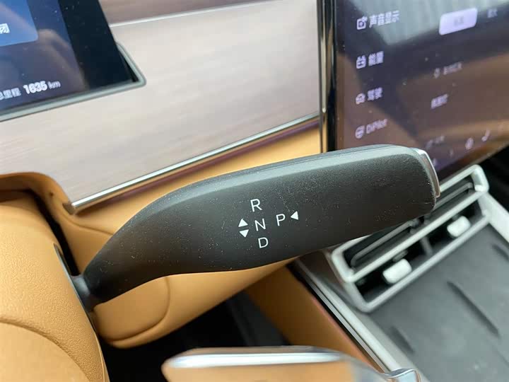 Фото 16 - BYD Han L