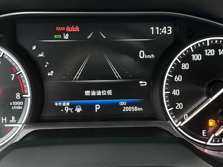 Фото 11 - Toyota Venza