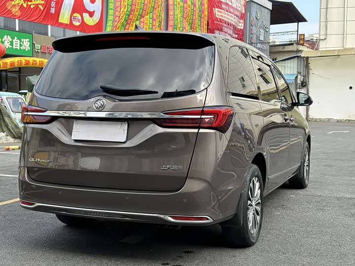 Фото 6 - Buick GL8 ES