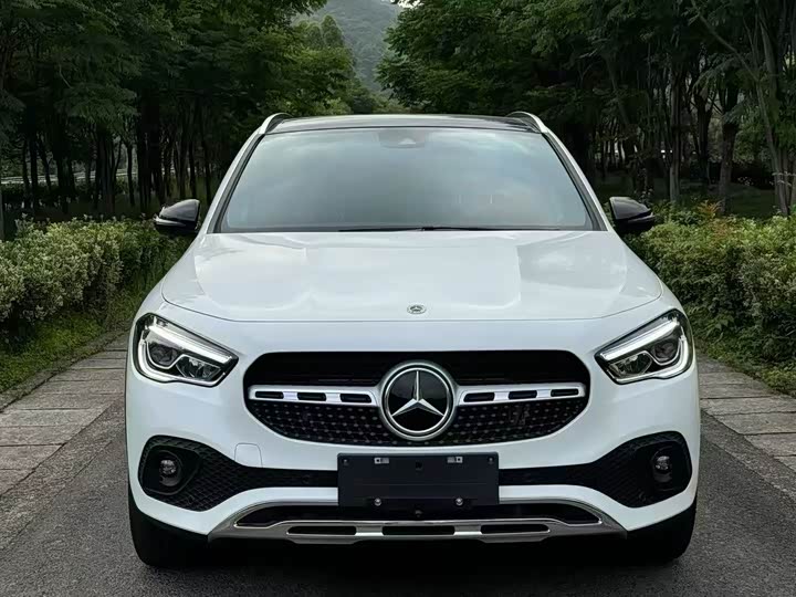 Фото 2 - Mercedes-Benz GLA-Class