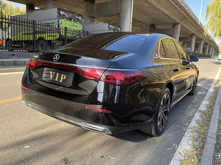 Фото 5 - Mercedes-Benz E-Class Hybrid