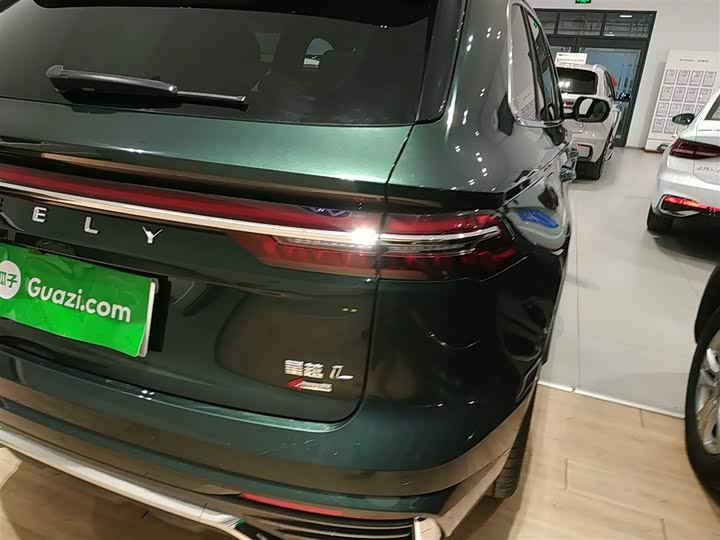 Фото 8 - Geely Monjaro