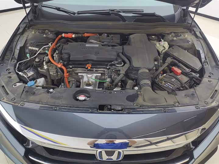 Фото 10 - Honda Accord