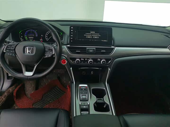 Фото 12 - Honda Accord