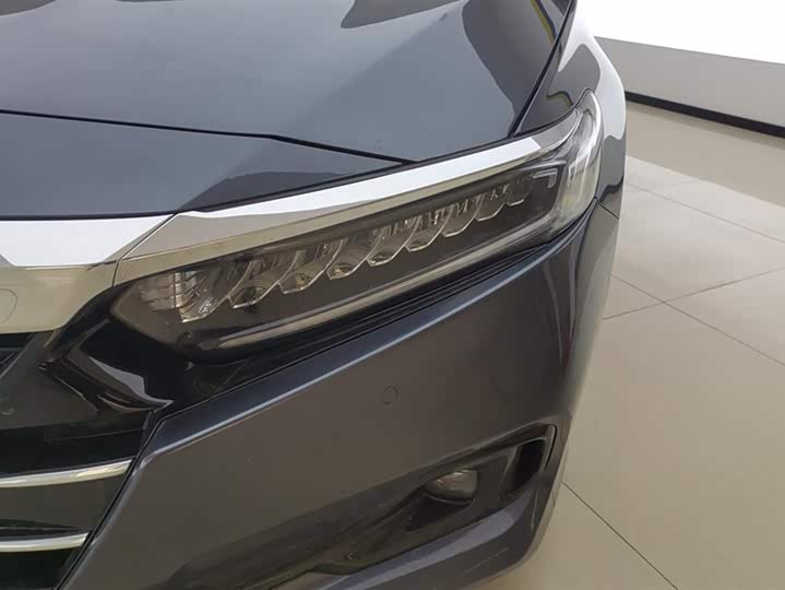 Фото 5 - Honda Accord
