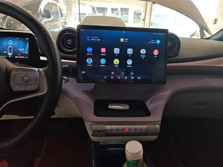 Фото 13 - BYD Dolphin