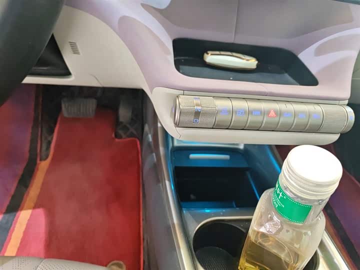 Фото 14 - BYD Dolphin