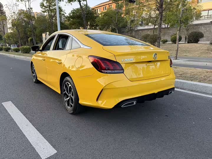 Фото 10 - MG Motor 5