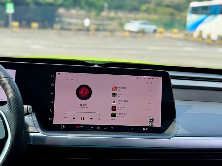 Фото 13 - XPeng P7