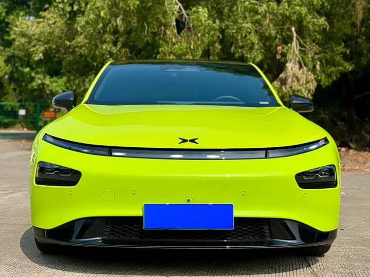 Фото 2 - XPeng P7