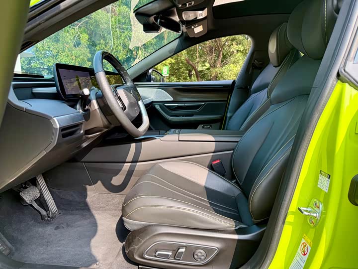 Фото 7 - XPeng P7