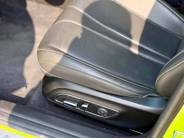 Фото 8 - XPeng P7