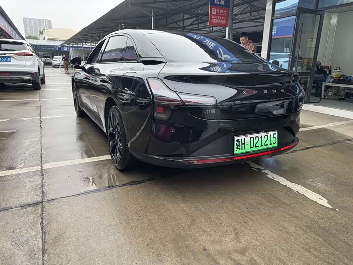 Фото 6 - XPeng Mona M03