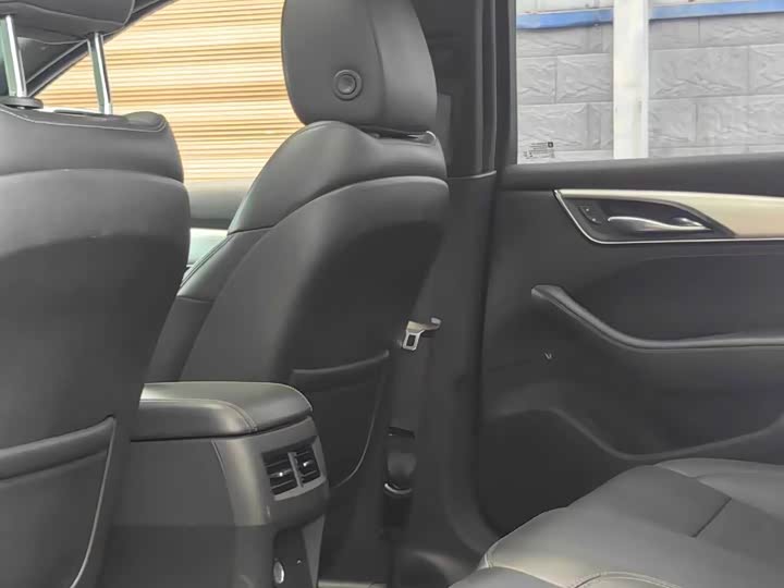 Фото 6 - Cadillac CT5