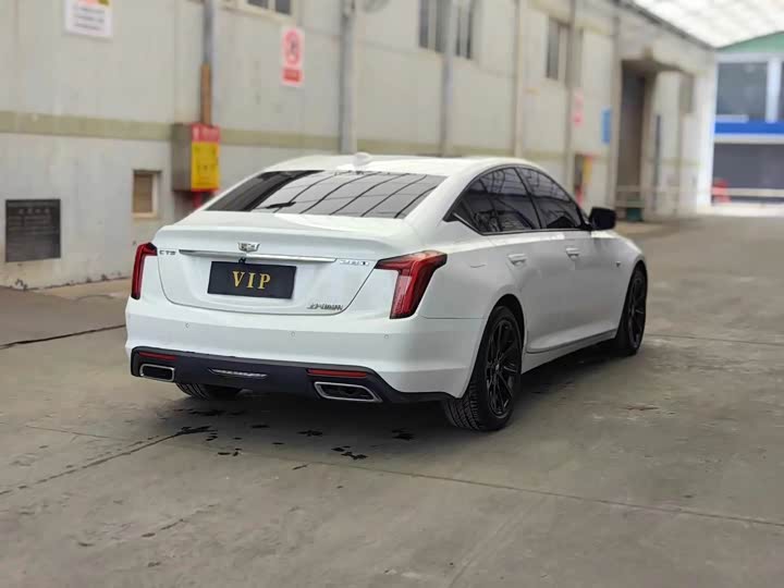 Фото 9 - Cadillac CT5