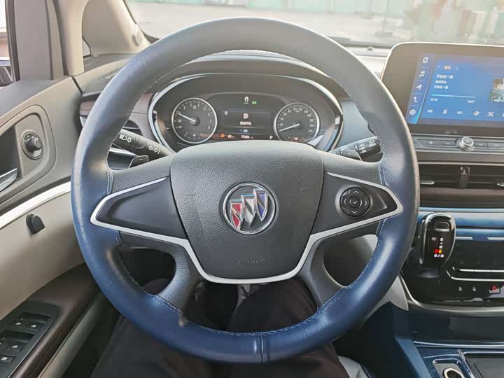 Фото 18 - Buick GL8 ES