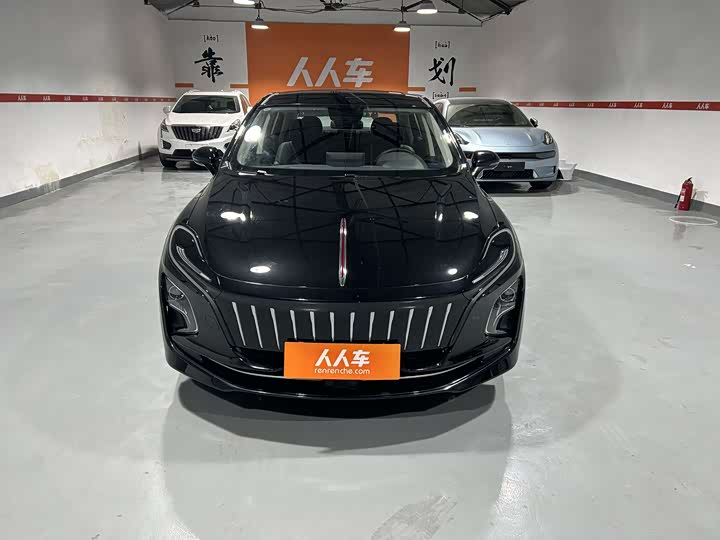 Фото 1 - Hongqi E-QM5