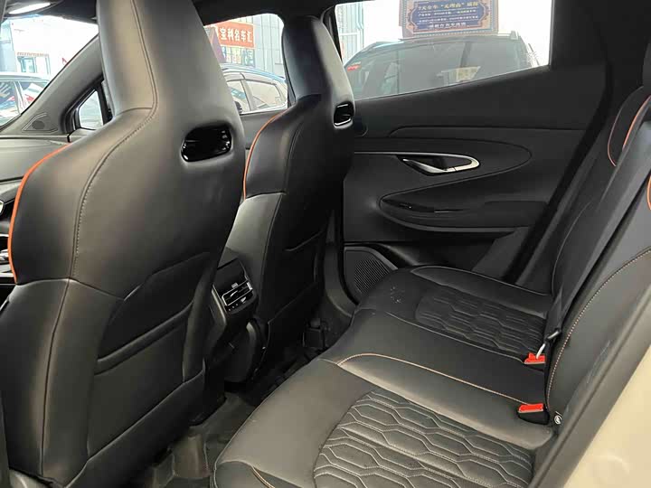 Фото 6 - Changan UNI-T