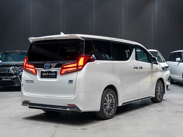 Фото 4 - Toyota Alphard