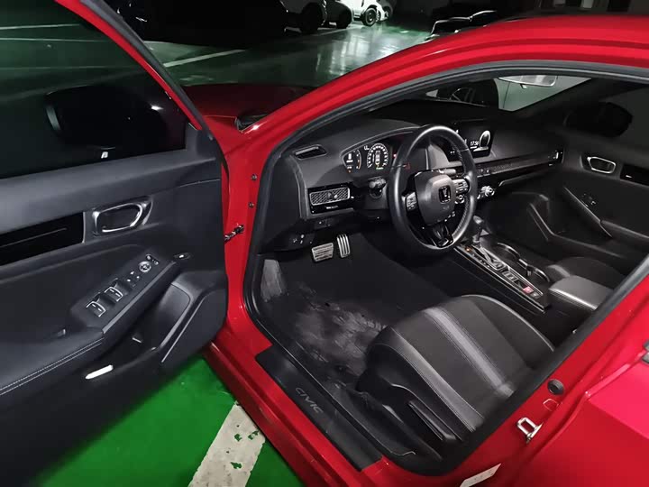 Фото 16 - Honda Civic