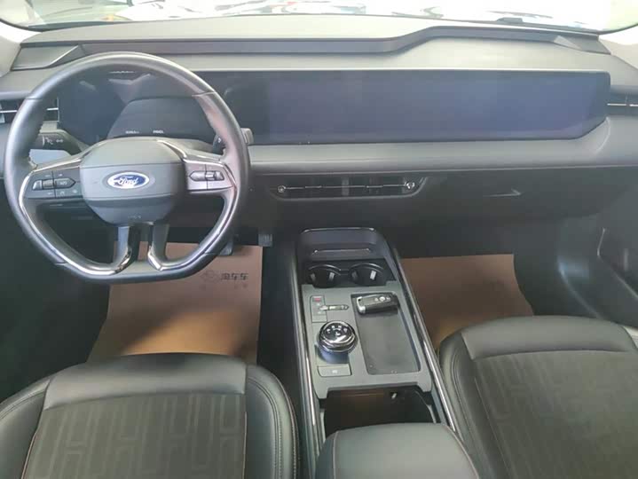 Фото 12 - Ford Mondeo