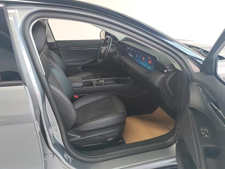 Фото 8 - Ford Mondeo