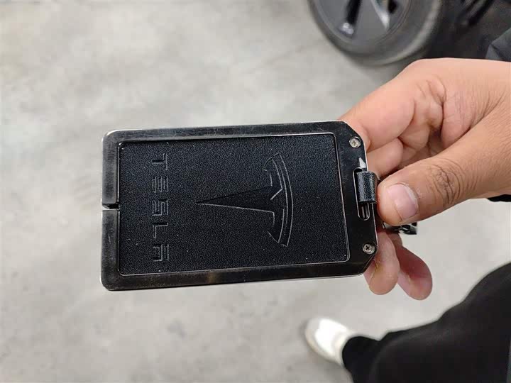 Фото 8 - Tesla Model Y